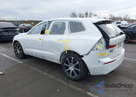 2018 Volvo Xc60 T6 Inscription z USA, uszkodzony, nr VIN YV4A22RL7J1036736